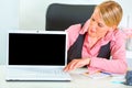 Business woman showing laptops blank screen Royalty Free Stock Photo