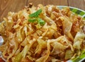 Cabbage Sauteed with Chicken