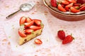 Cake with cream cheese and strawberries