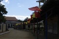 Campus in the entrance area stand on Area Flag with a Building School room partition