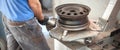 Auto mechanic vulcanizer using grinding wheel in auto vulcanizing service