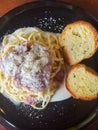 Carbonara Spaghettie With Extra Garlic Bread Royalty Free Stock Photo