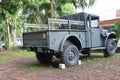 Carrying old Thai soldiers, vehicles to help remove, use to carry troops and transport items.