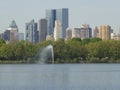 Central Park reservoir fontaine New York City skyline blue sky Manhattan USA Royalty Free Stock Photo