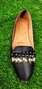 Chain black pumps for girl