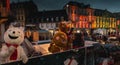 Characters put the atmosphere in the streets of cities during Ch