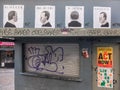 Street art : Acheter - Ah, je tÃ¢â¬â¢ai - A jeter - Acheter. A beautiful message against consumerism