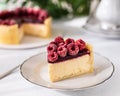 Cheesecake with raspberries