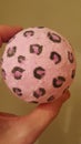 Cheetah pink bathbomb