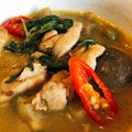 Chicken in green curry