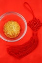 Chinese moon cake and Chinese knot Royalty Free Stock Photo