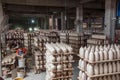 Chongqing Shi Guohua Ceramics Co., Ltd. is producing pottery workers