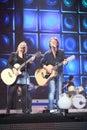 Chris Norman sings with woman