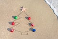 Christmas tree contour with decorations, star and wave