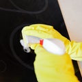 Cleaning vitroceramic stove by sponge