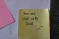 Post-it with motivational phrases Royalty Free Stock Photo