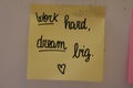 Post-it with motivational phrases Royalty Free Stock Photo