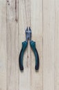 Combination cutting plier