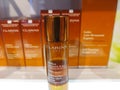 Concentrate with artificial tan effect for body Clarins Addition Concentre Eclat Corps in perfume and cosmetics store on February