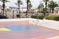 Empty basketball court i