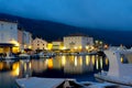 Cres by night