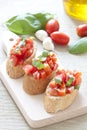 Crostini with tomato, basil and garlic