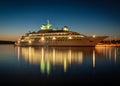 Cruise liner