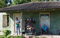 Cuban hairdresser cuts a cuba - Serie Cuba Reportage