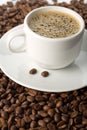 Taza de café a granos de café 