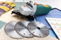 Three azmazny circles for are sharp construction materials and the detachable machine