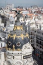 Day photography rooftop view edificio metropolis at the corner of calle de alcala and gran via madrid