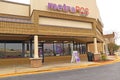 Metro PCS retail Store exterior building and sign