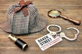 Detective Hat, Spyglass and Magnifier, sign Baker Street and han