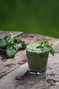 Detoxifying green drink