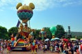 Disney parade with goofy & minnie mouse