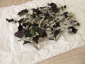 Dried fermented blackberry leaves for black tea