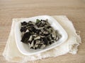 Dried fermented blackberry leaves for black tea