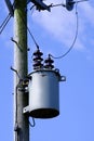 Electricity distribution transformer