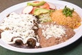 Enchiladas de mole