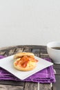 English breakfast. Salt muffin with scrambled eggs, bacon and ch Royalty Free Stock Photo
