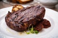 Entrecote with grilled garlic