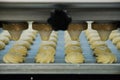 Equipment blanks of dough, a machine for stacking cookies with the diaphragm, the production of biscuits