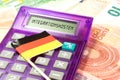 Euro banknotes, calculators and integration costs