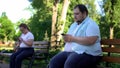 Fat people easy communicate in social network but afraid acquaintance in reality