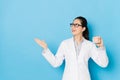 Female hospital doctor showing dental teeth mold Royalty Free Stock Photo