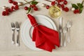 Festive Christmas holiday table setting place setting dinner par Royalty Free Stock Photo