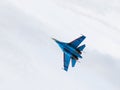 Flies Su-27