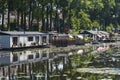 Floating houses against global warming