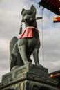 Fox statue, Fushimi Inari Taisha temple, 5000 tori gates, Fushimi-ku, Kyoto, Kansai, Japan