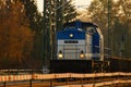 V 100-SP-001 pulls a construction train through the Main-Weser-Bahn construction site in Frankfurt.